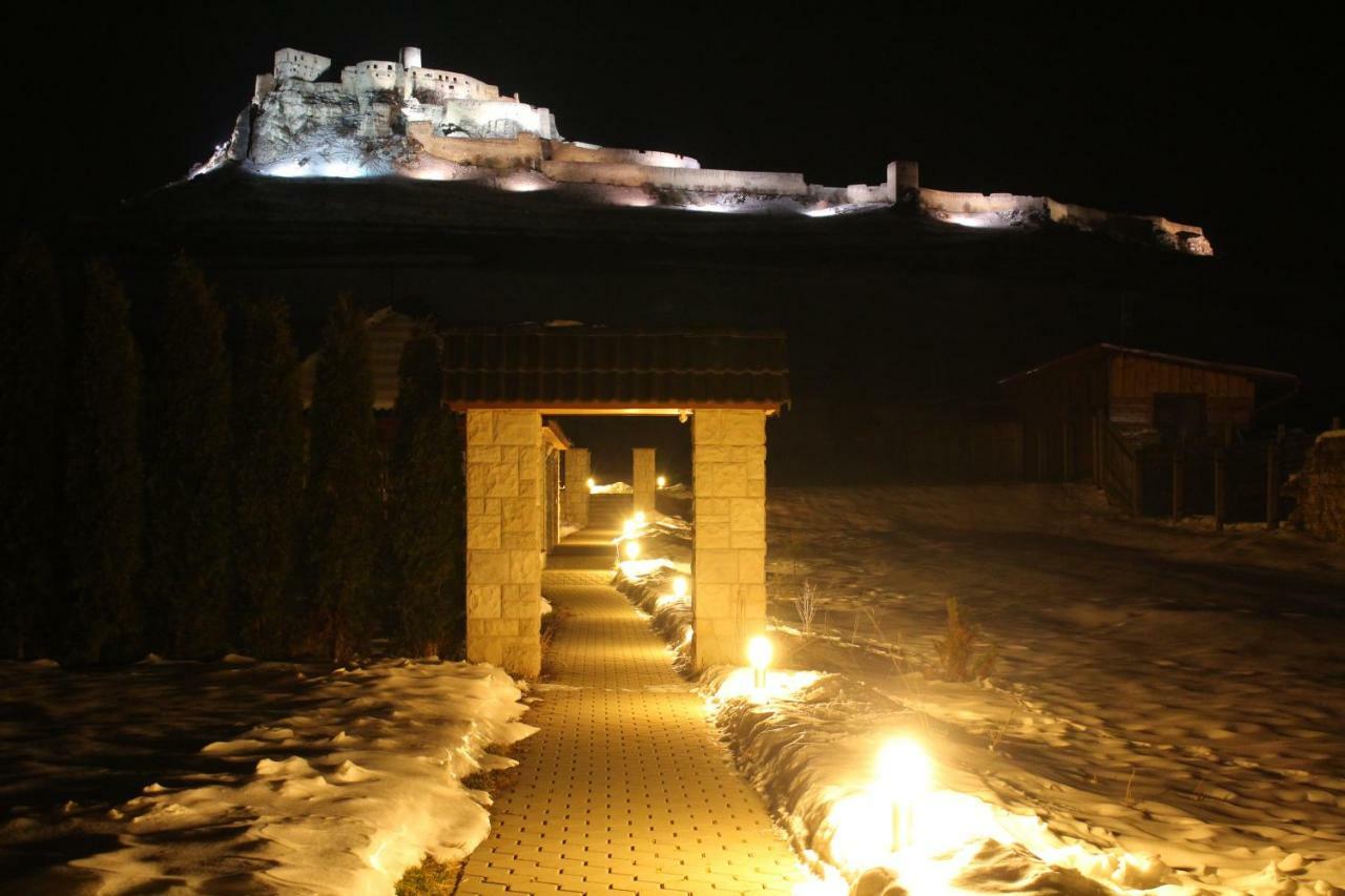 Penzion Chalupka II Spišské Podhradie エクステリア 写真